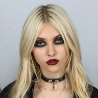 Taylor Momsen Biography • Actress • Profile